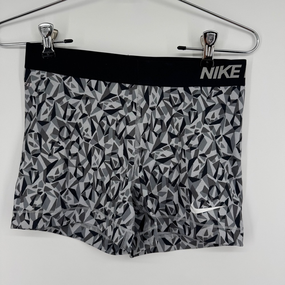 Nike Pro Women's M Dri-FIT Geometric Print CompressionTraining Shorts Grey Black
